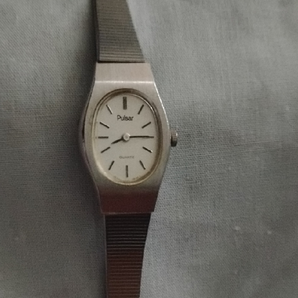 Pulsar Women's Silver-Tone Slim Bracelet Watch